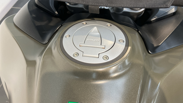 Ducati Multistrada 1200 Enduro Red